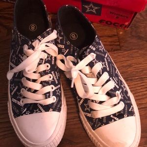 Cowboys sneakers. Women’s 8